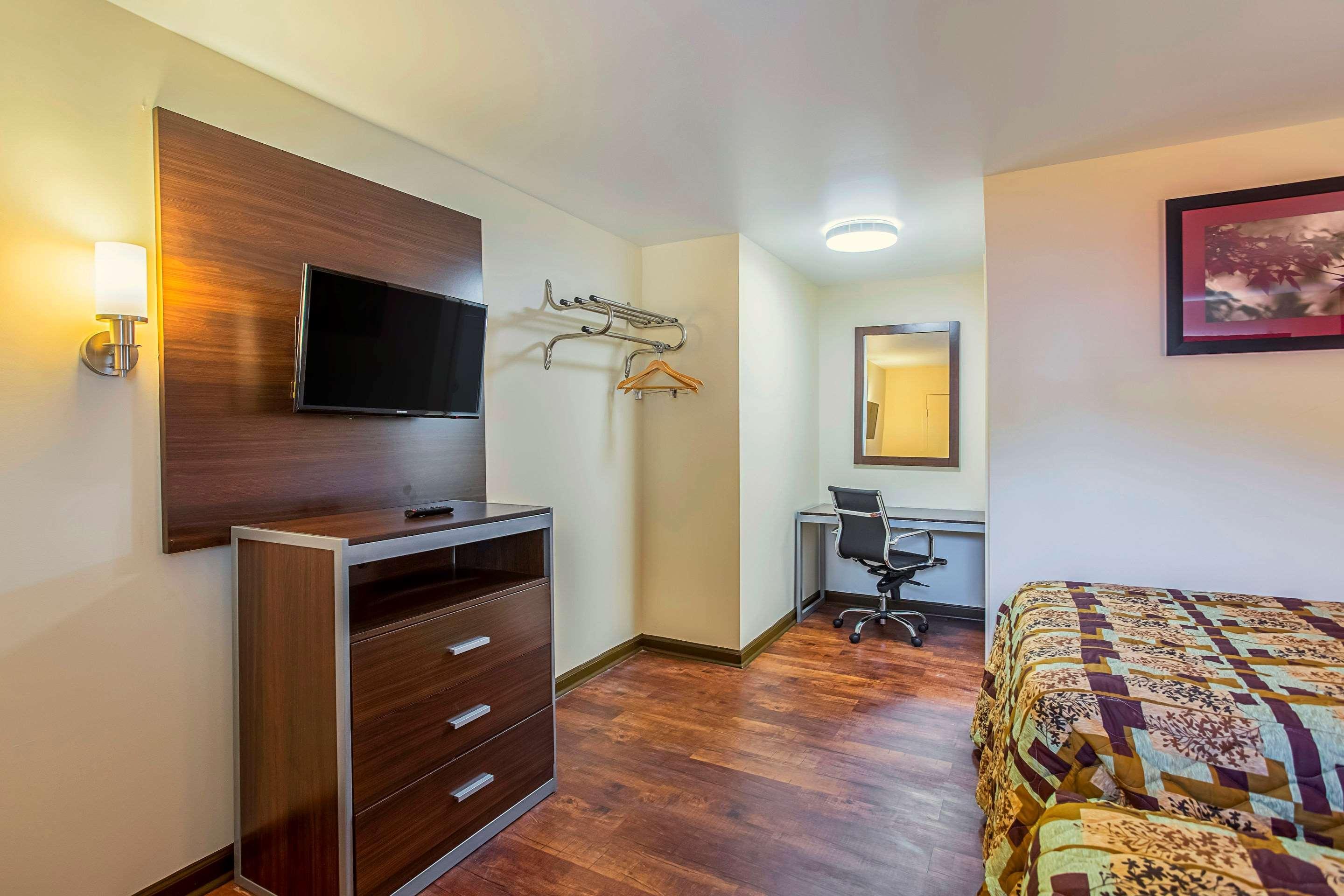 Rodeway Inn Nashville Airport South Exteriör bild